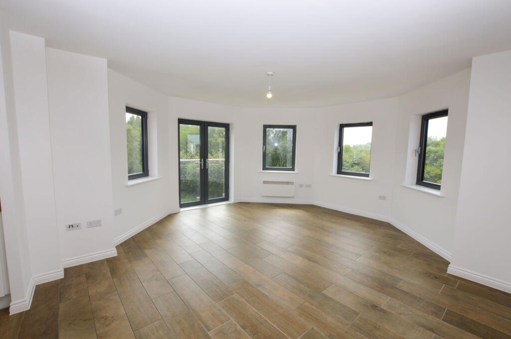 Pearson Place, Leigh, WN7 4EX photo 5