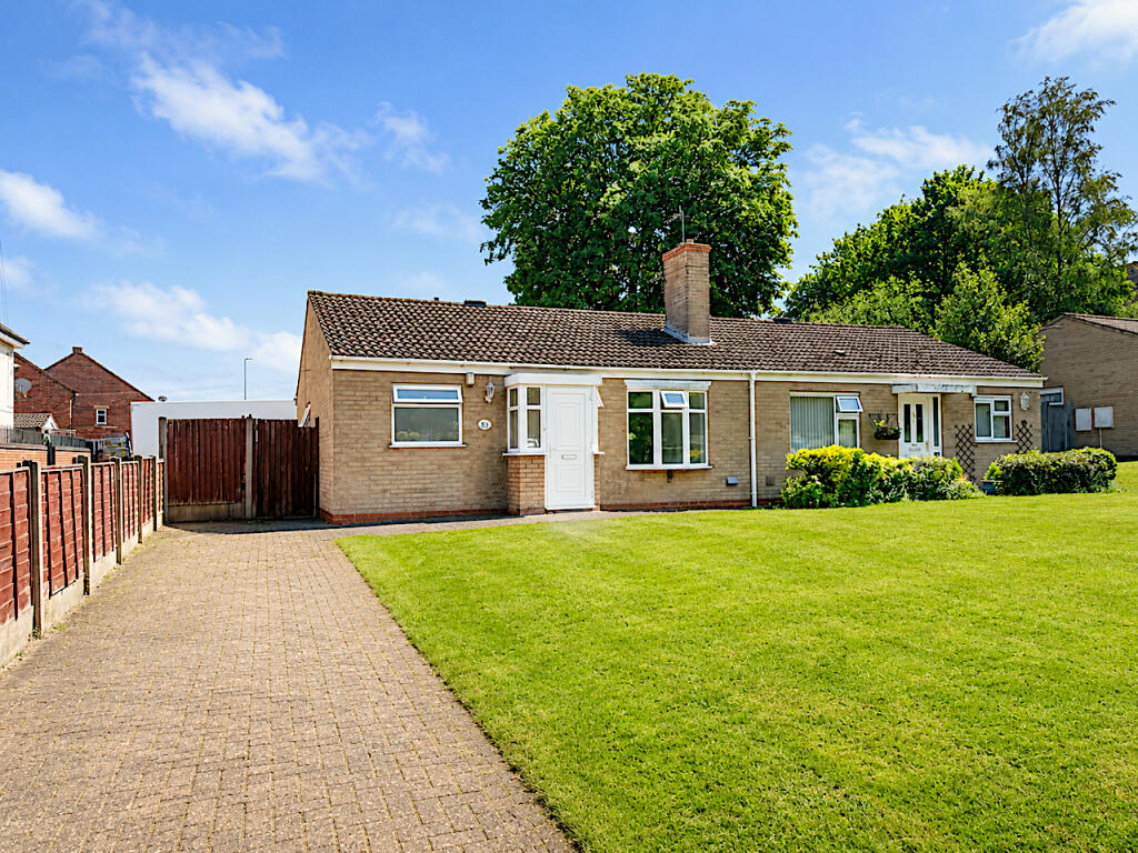 Cannock Road, Chadsmoor, Cannock, WS11