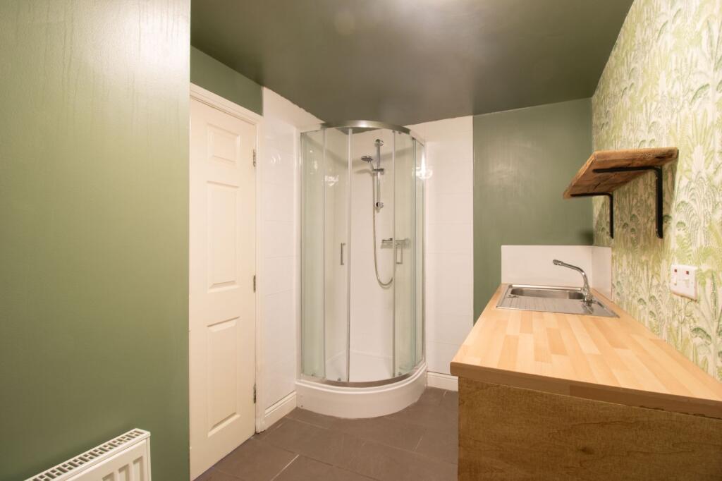 House in Risca - More