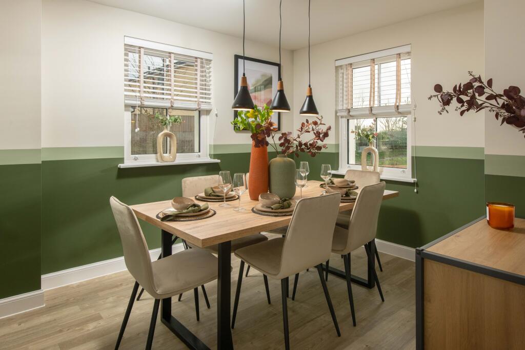 House in Wakefield, West Yorkshire - View 4