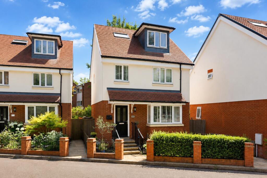 Main image of property: Lowbell Lane, London Colney, St. Albans, Hertfordshire, AL2