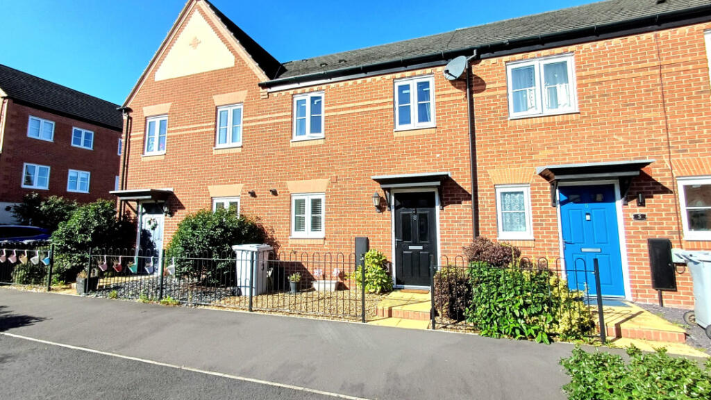 Main image of property: Hardings Wood Avenue, Sandbach, CW11 3DS