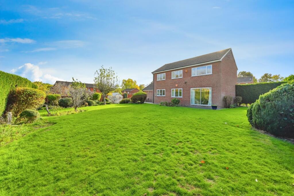 Additional image 23 of Greenacre Close, Tamworth
