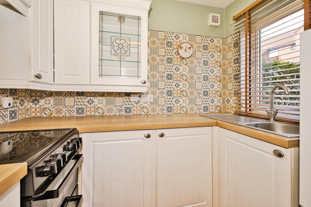 Additional image 4 of Hendford, YEOVIL