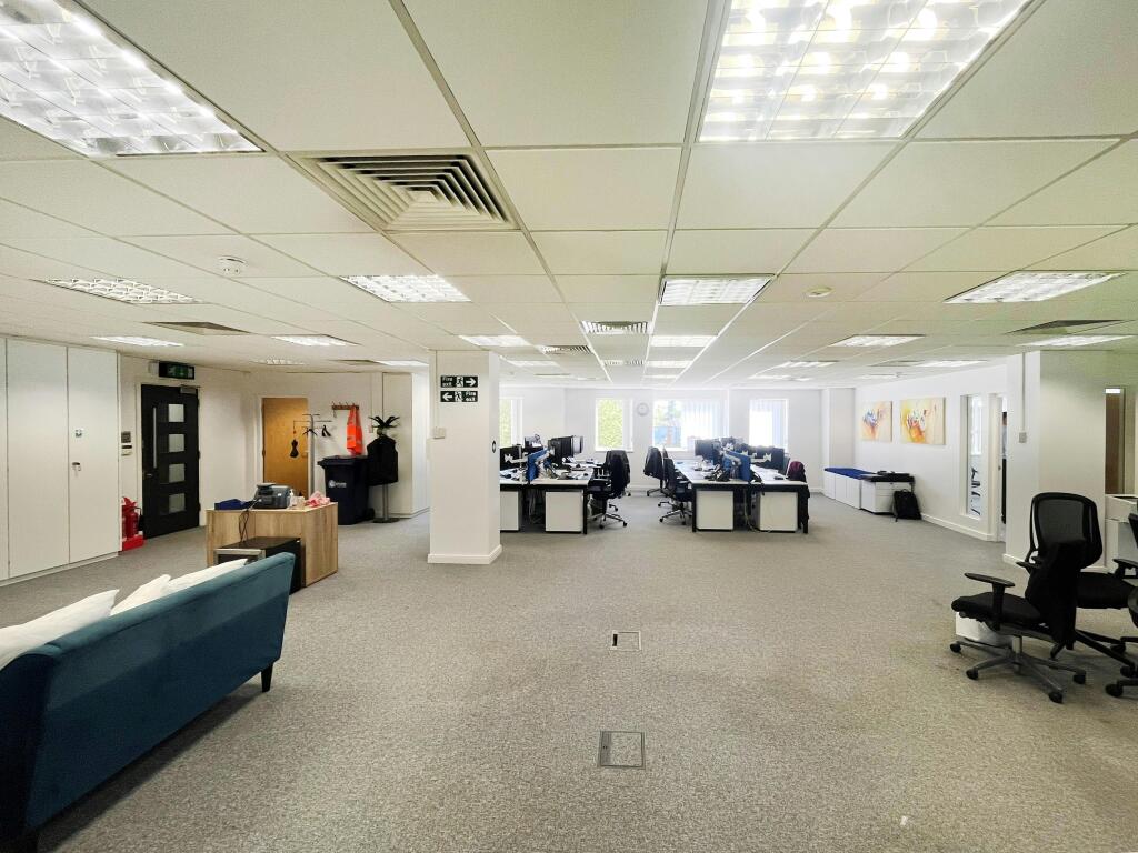 M31stFloorMillenniumCentrePH06.jpg