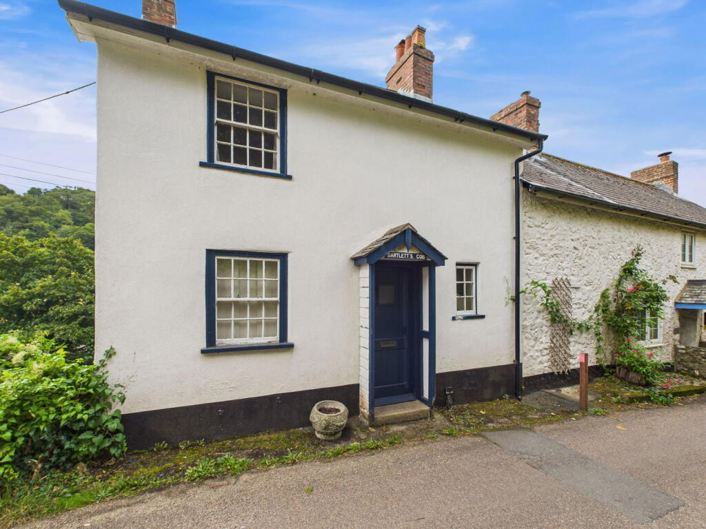 Main image of property: Branscombe, EX12 3DE