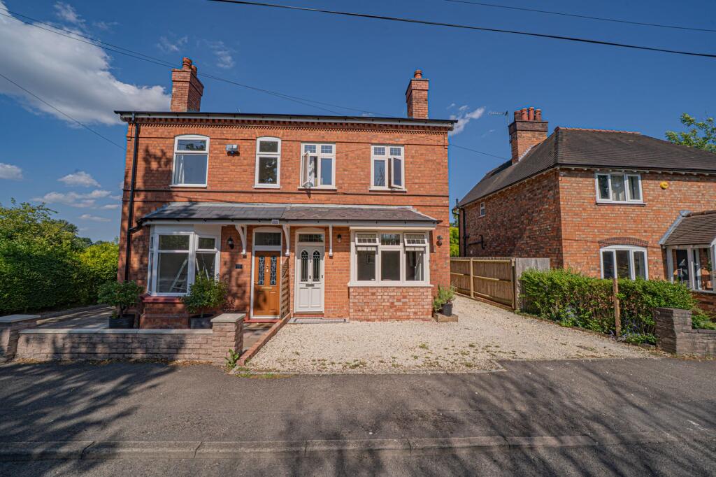 Warwick Road, Knowle, B93