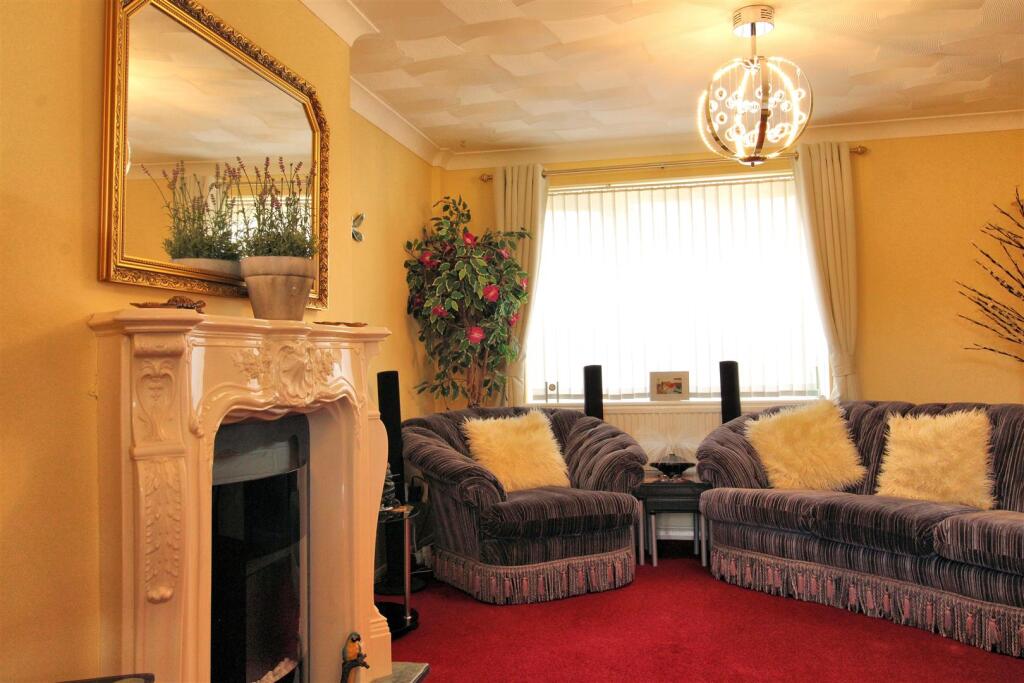 Walton Close, South Wootton, King's Lynn photo 4