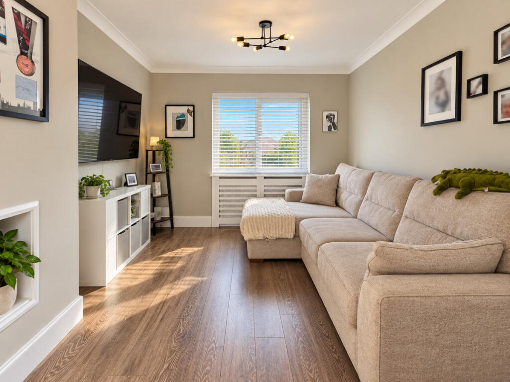House in Southend-on-Sea - View 4