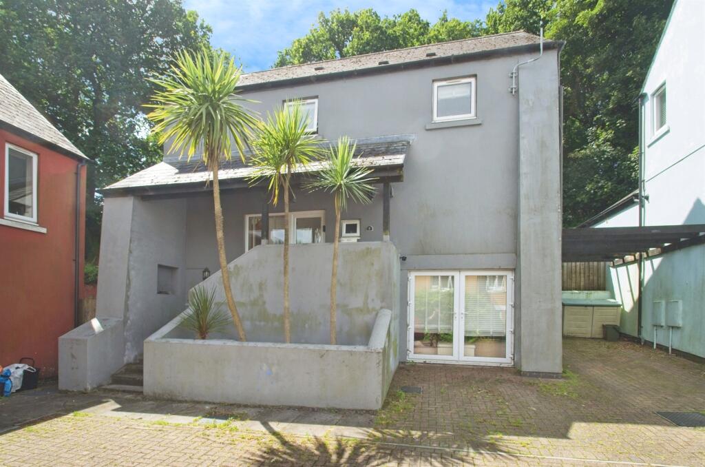 Pant Y Blodau, Pencoed, Bridgend photo 3