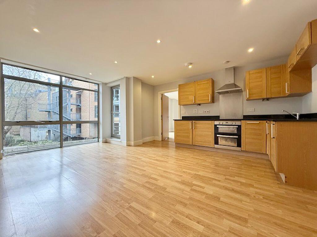 Main image of property: Long Lane, SE1