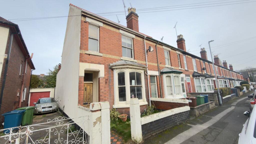 Main image of property: 13 Alexandra Road, Stafford, Staffordshire, ST17 4DE