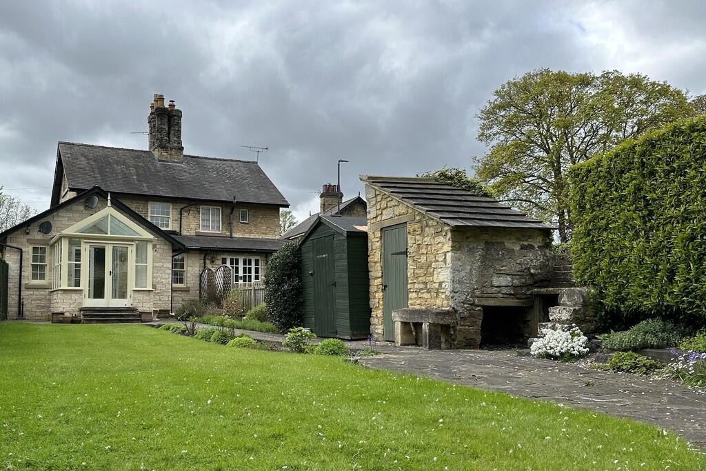 Main image of property: Lime Tree Cottage, The Green, Thorp Arch LS23 7AB