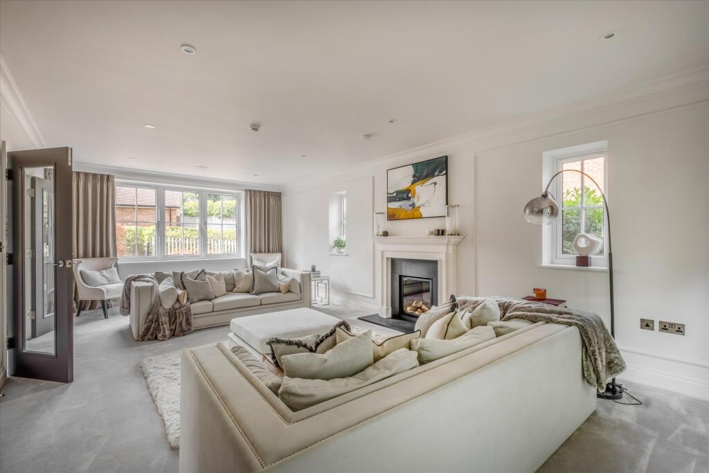 House in Sevenoaks, Chevening - View 2