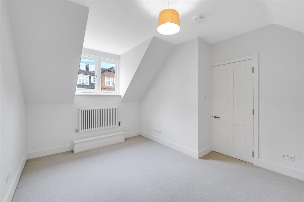 House in London - View 5