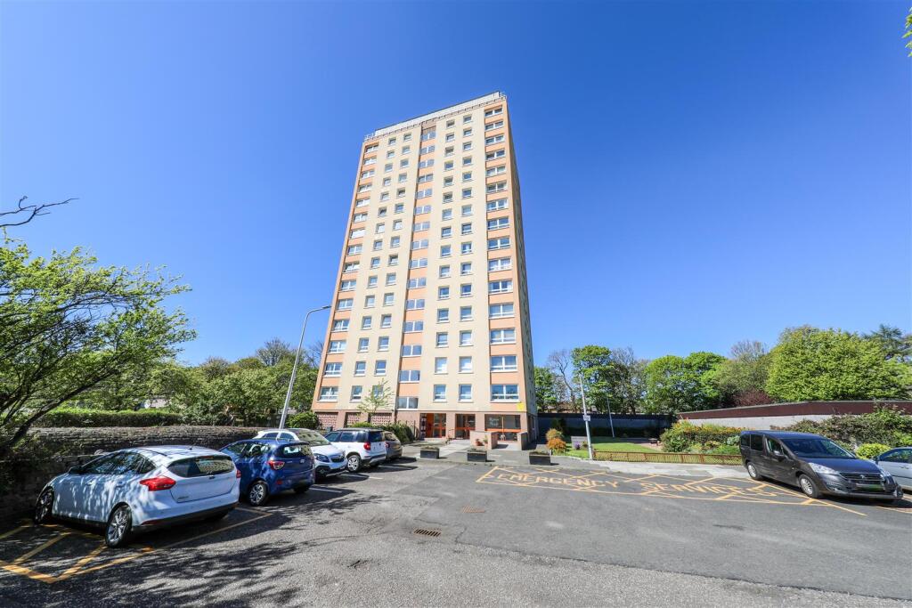 Main image of property: Raeburn Heights, Glenrothes