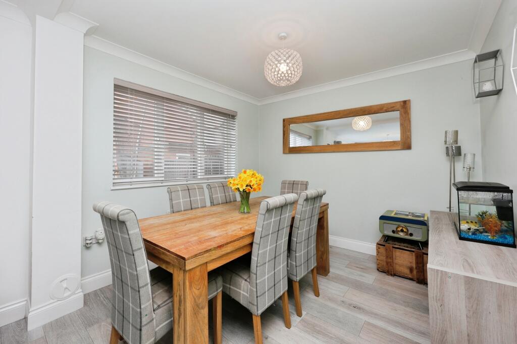 House in Dunfermline, Linburn, Duloch - View 5