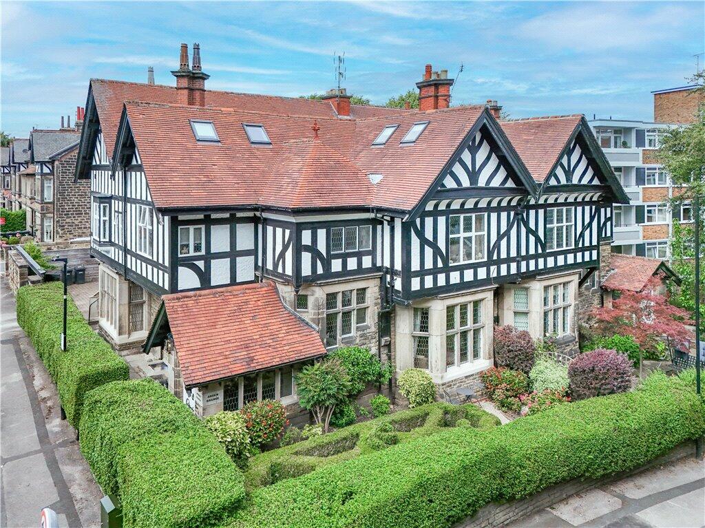 Apartment in Harrogate - View 2
