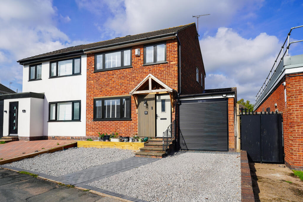 3-bed semi-detached on Stephenson Way, Groby, Leicester, Leicestershire, £260,000