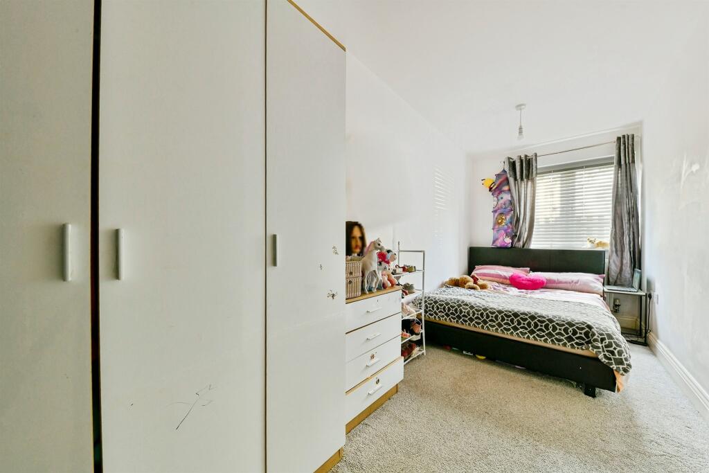 Apartment in Stevenage - More