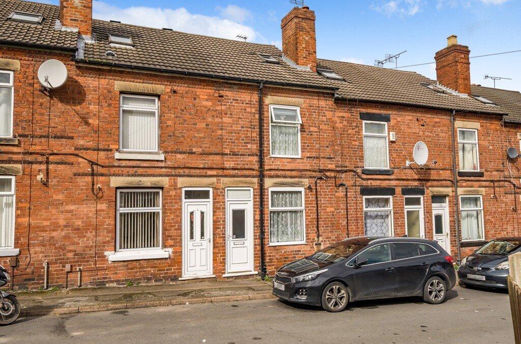 3-bed terraced on Brierley Cottages, Sutton-in-Ashfield, Nottinghamshire, £75,000