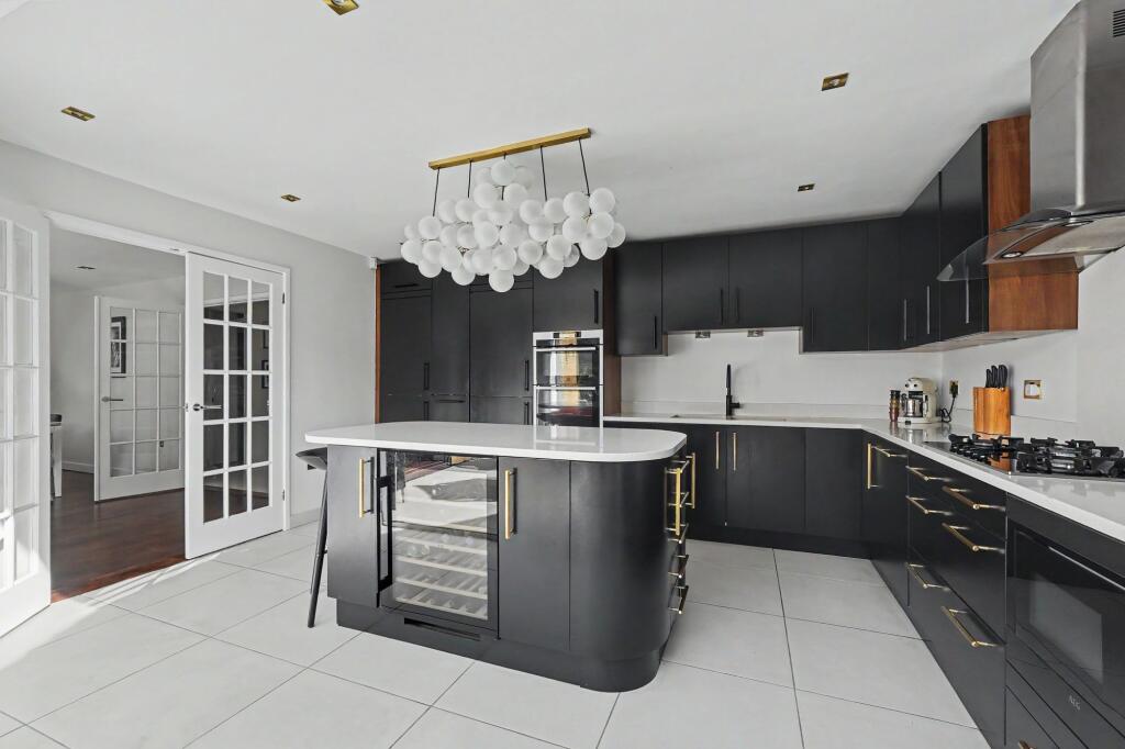 House in Rochester - View 2