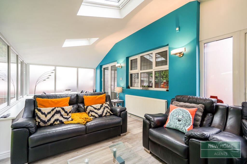 House in Manchester, Greater Manchester - More
