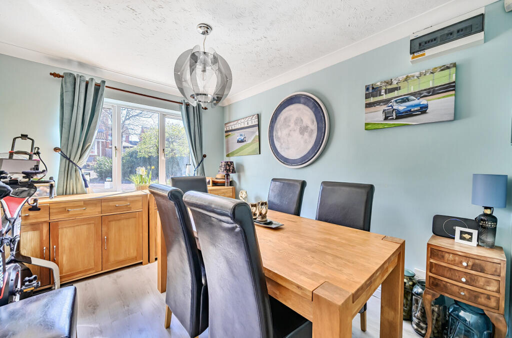 House in Basingstoke and Deane, Basingstoke - View 4