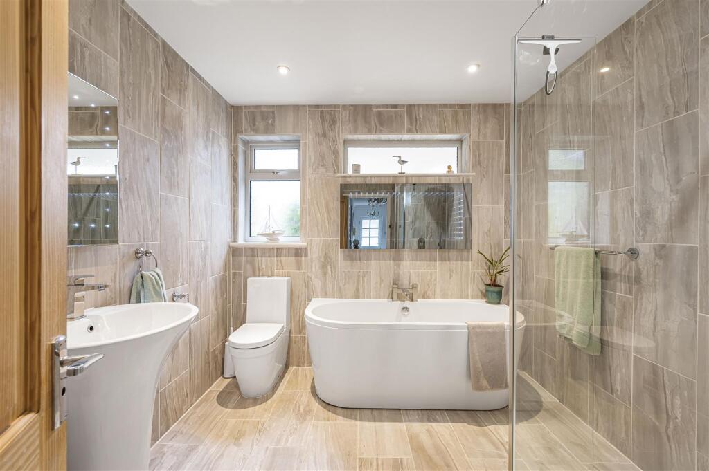 House in Brighton - View 4