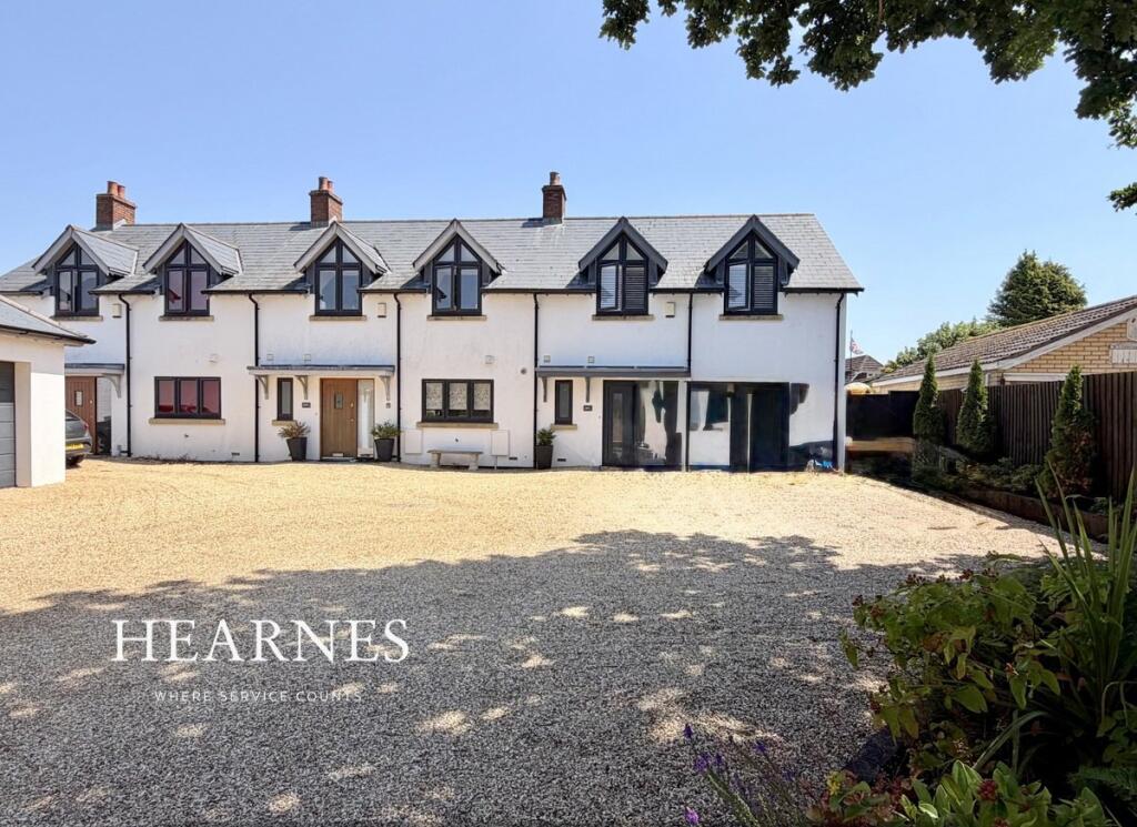 House in Poole, Lake - View 2