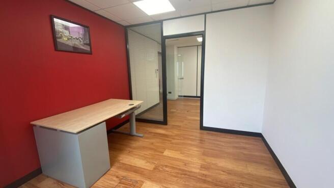 Photo 8