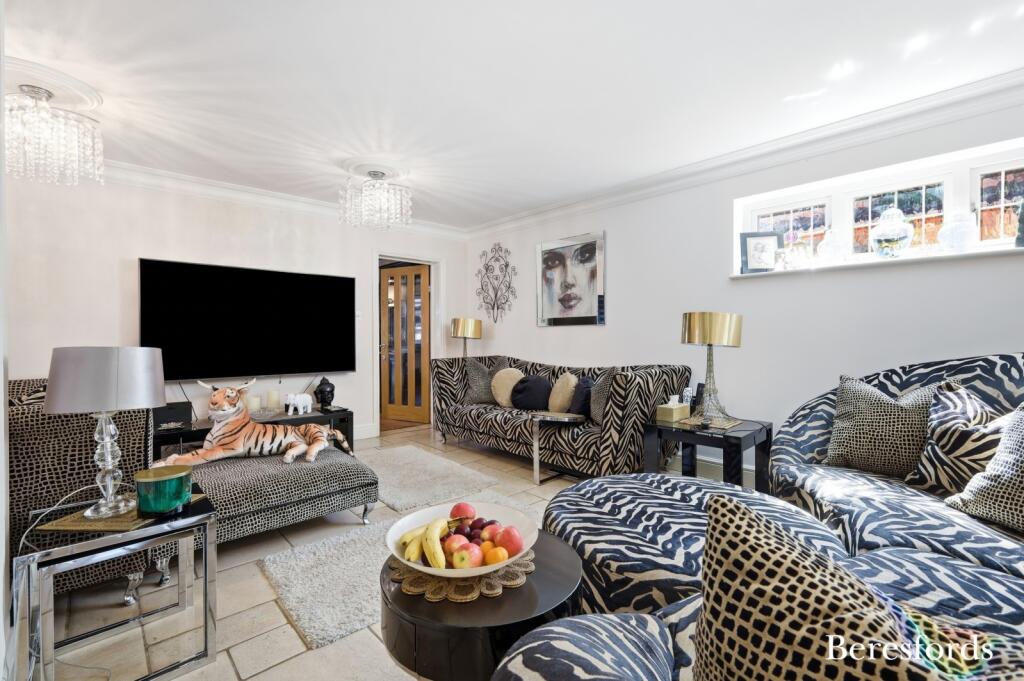 House in London - View 2