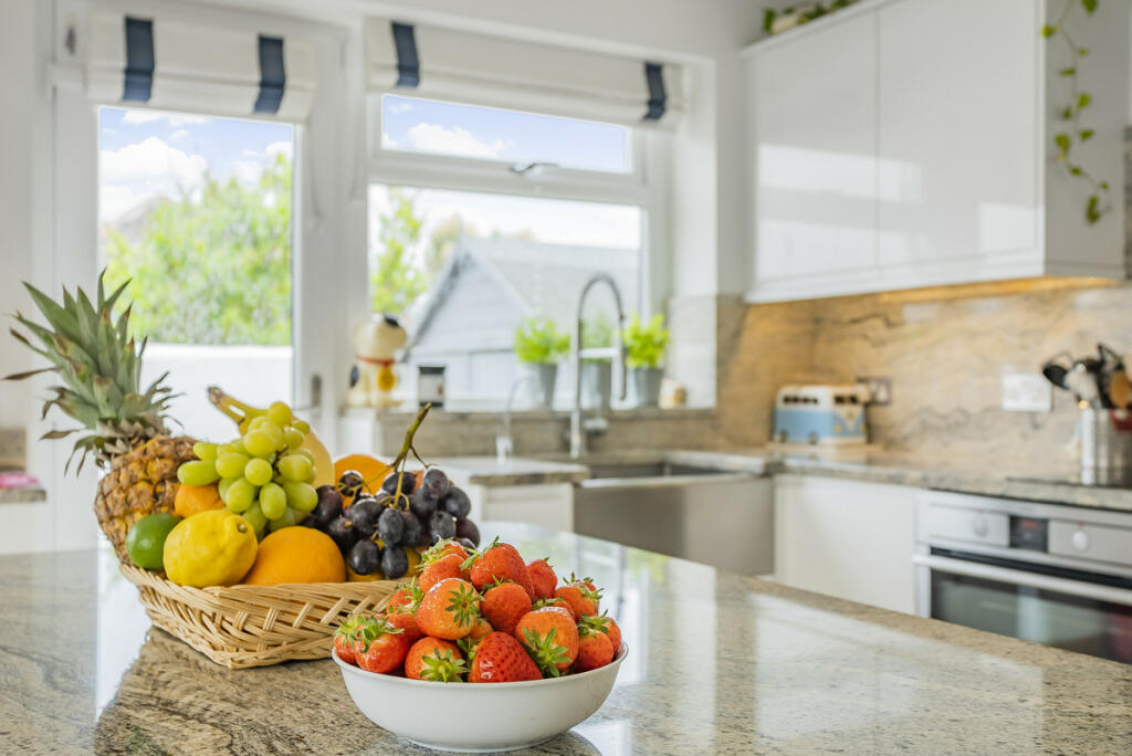 Bay Road, Trevone, PL28 image 5