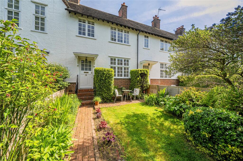 Main image of property: Fowlers Walk, Ealing