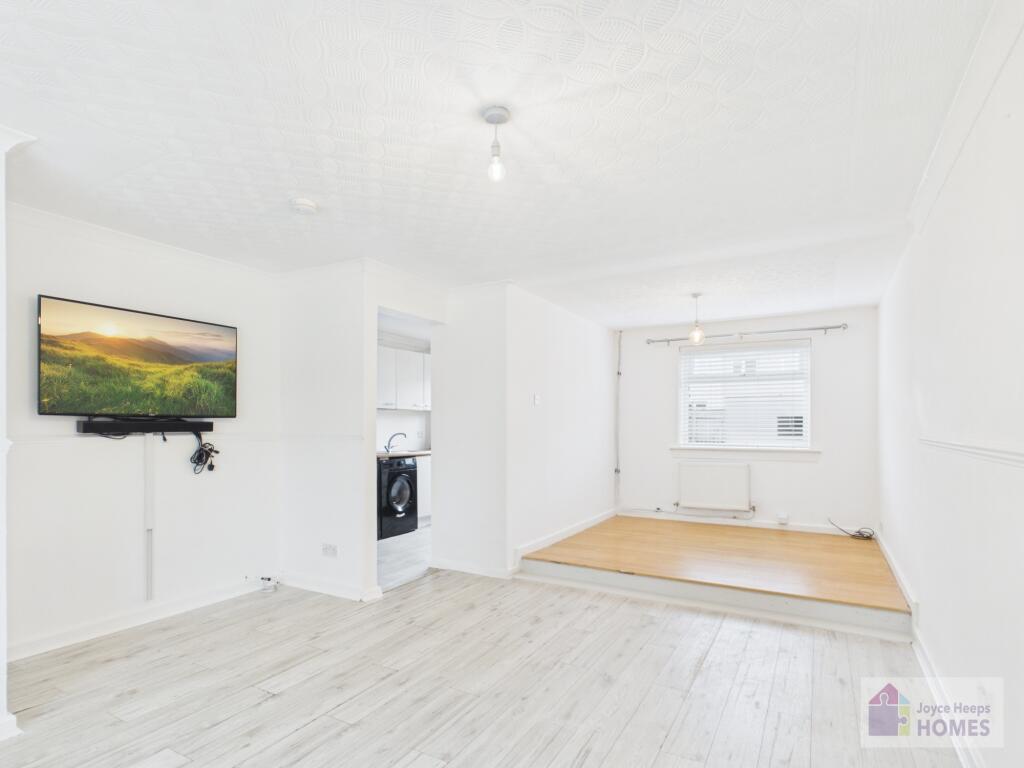 Alison Lea, Calderwood, East Kilbride, G74  photo 2