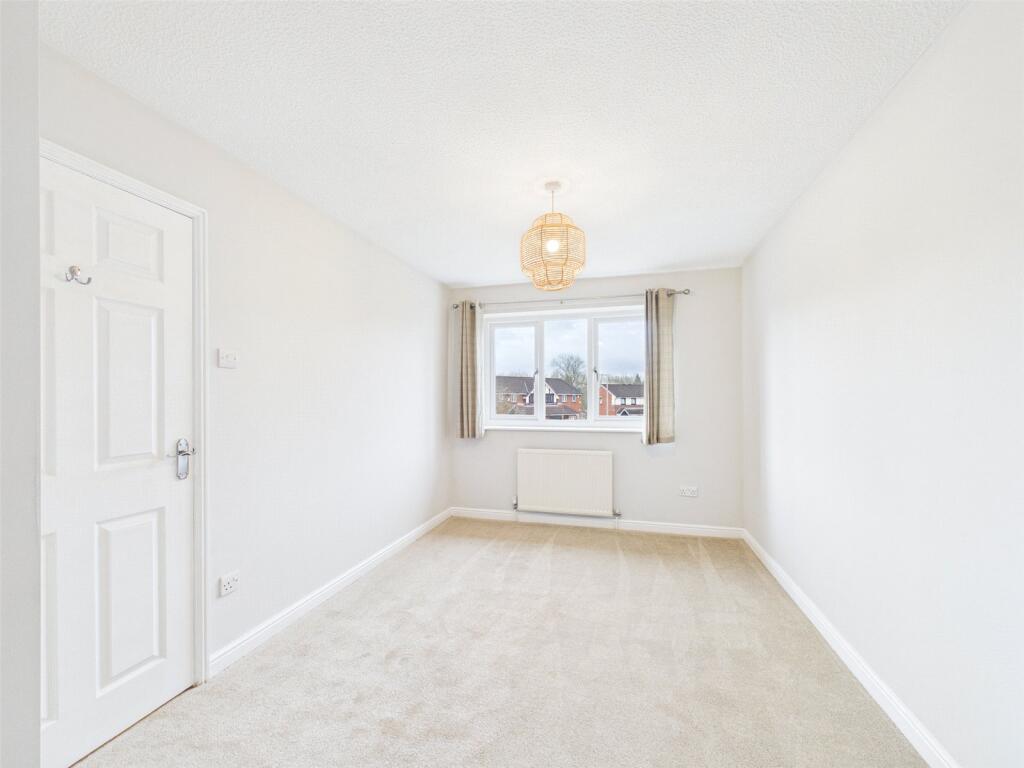 Langland Close, Levenshulme, Manchester, M19 photo 4
