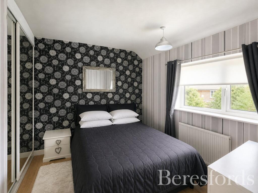 House in London, Harold Hill - More