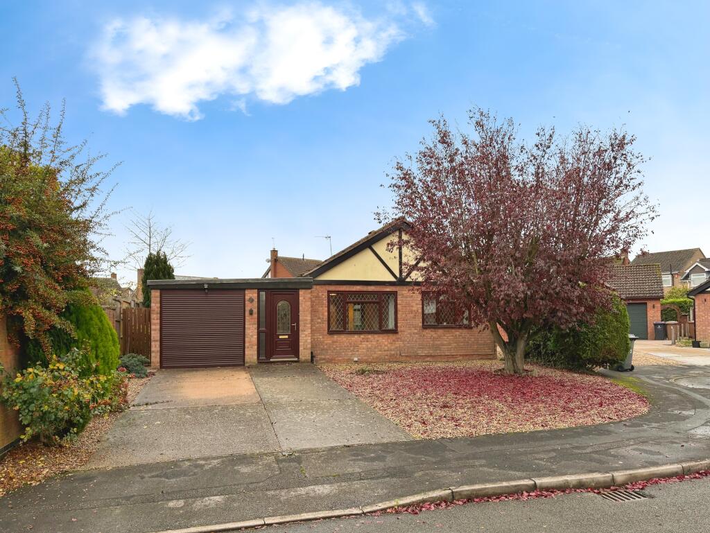 2-bed bungalow on Regents Park Close, North Hykeham, LN6, £200,000
