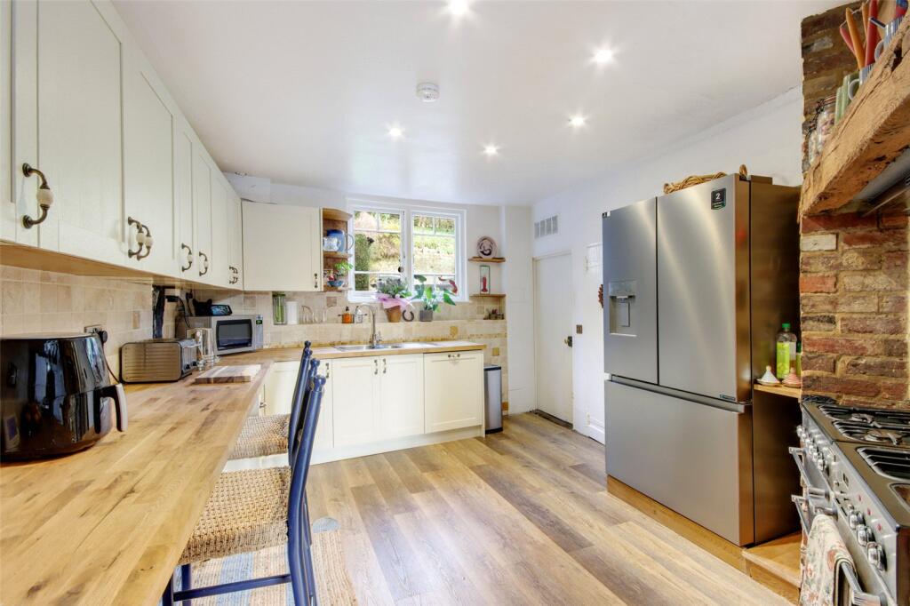 House in Maidstone, Sutton Valence - View 5