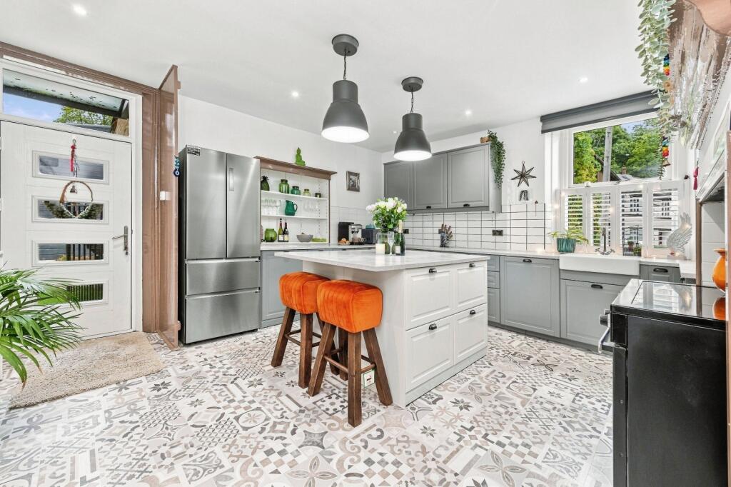 House in Kirklees, Rawfolds, Spen - View 4