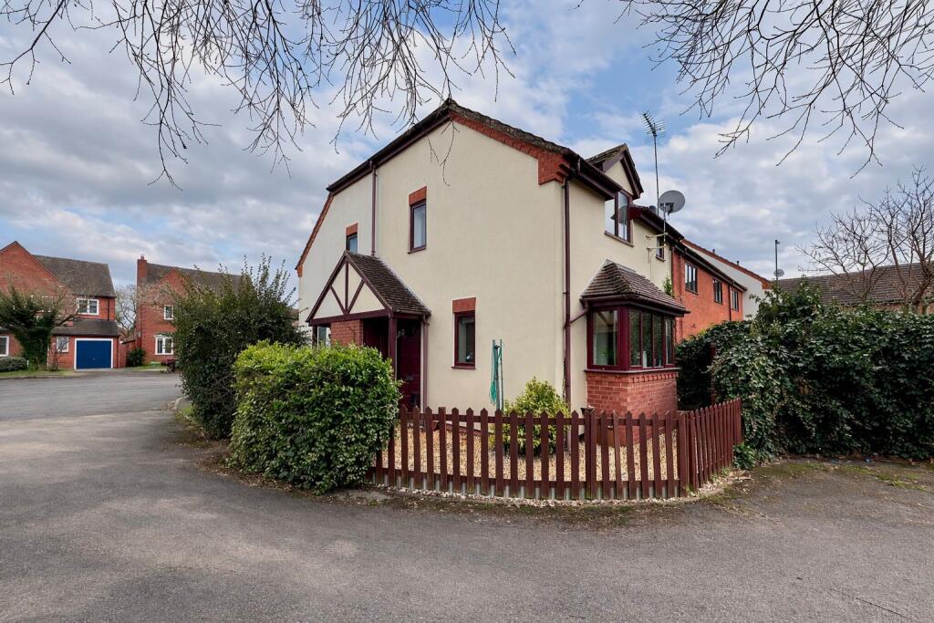 Main image of property: Warwick Road, Wellesbourne, WARWICK