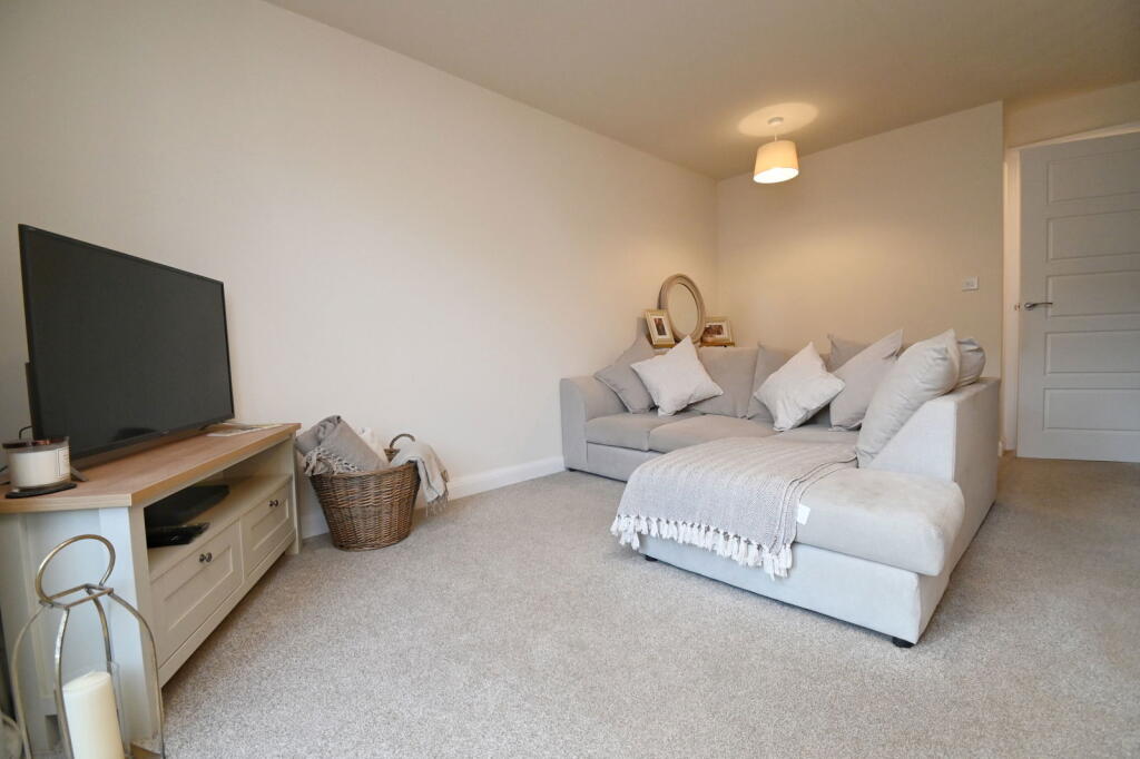 Millers Grove, Barugh Green, Barnsley, S75 1FW photo 5