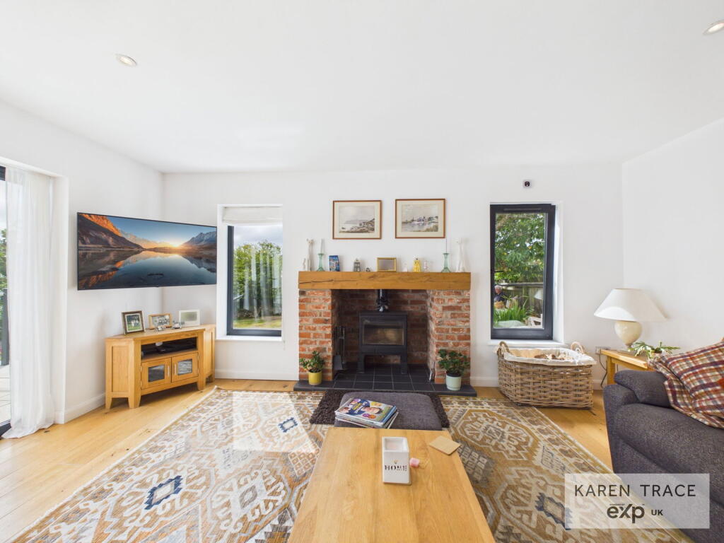 House in St Austell, Boscoppa - View 3