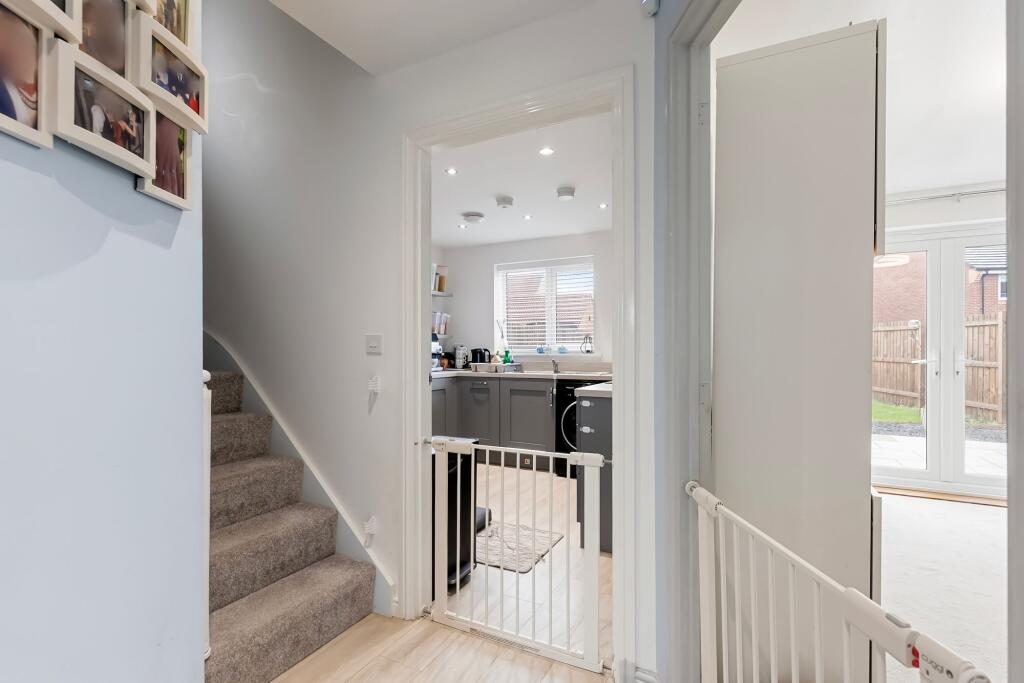 Blackbird Avenue, Knaresborough, HG5 photo 4