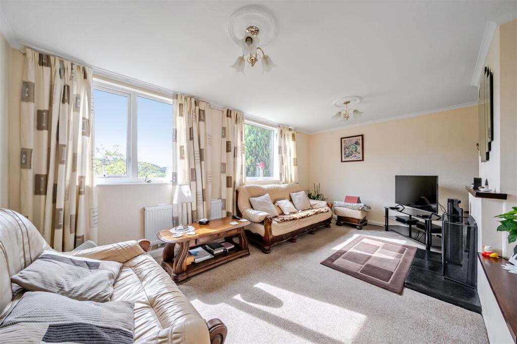 House in Shrewsbury, Llanwddyn - View 3