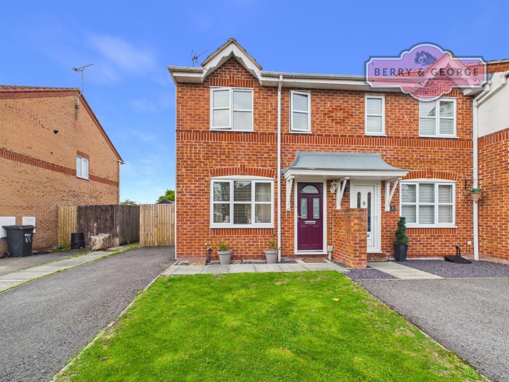 2-bed terraced on Forest Walk, Buckley, Flintshire, £190,000