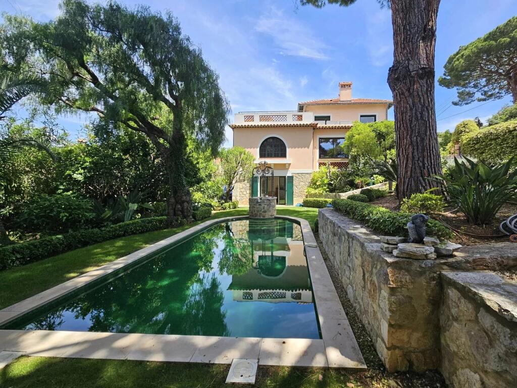 Main image of property: Provence-Alps-Cote d`Azur, Alpes-Maritimes, Antibes