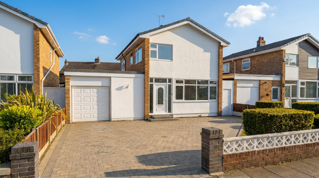 Main image of property: Kenilworth Road, Ainsdale, Southport, PR8 3PE