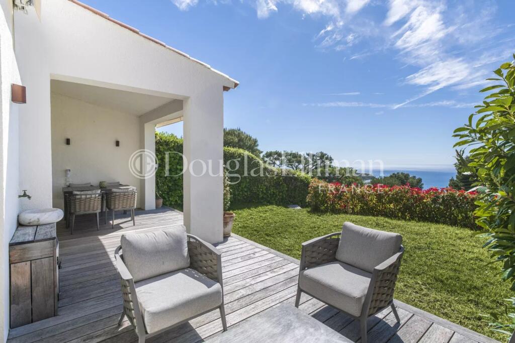 Main image of property: Provence-Alps-Cote d`Azur, Alpes-Maritimes, Villefranche-sur-Mer