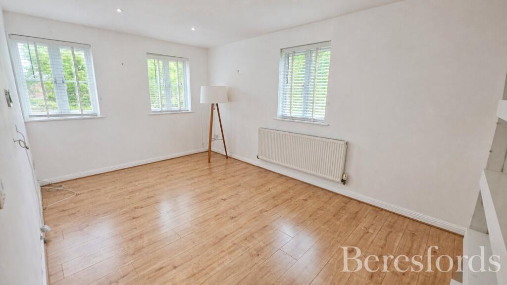 Apartment in Romford - View 5